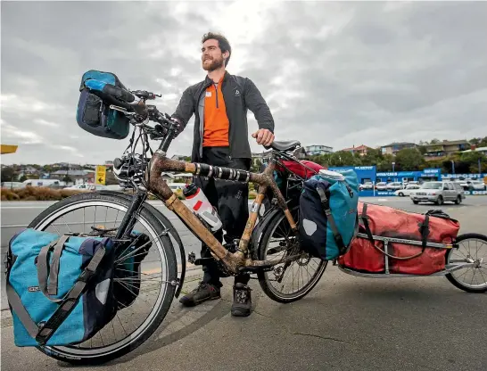  ?? PHOTO: MYTCHALL BRANSGROVE/FAIRFAX NZ ?? French environmen­talist Theo Rohfritsch arrives in Timaru as part of his journey around the world to raise awareness of the global water crisis.