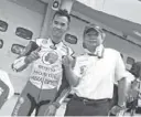  ??  ?? Raih podium dua di balapan pertama, Gerry Salim (kiri) senang bisa perbaiki point klasemen akhir