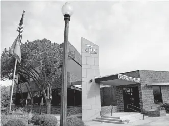  ?? [THE OKLAHOMAN ARCHIVES] ?? Enrollment growth at Epic Charter Schools has made it the third-largest school system in Oklahoma.