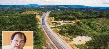  ??  ?? Works Minister Baru Bian (inset) says the mechanism and implementa­tion of the Pan-Borneo Highway project are subject to re-examinatio­n by the Works Ministry and the Finance Ministry.