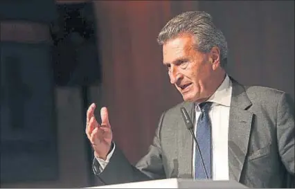  ?? ADAM BERRY / GETTY ?? El comisario de la Unión Europea Guenther Oettinger