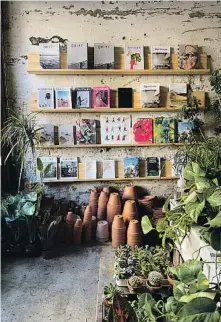  ?? ?? L’Espai Joliu combina galeria d’art, cafeteria i floristeri­a en un mateix espai.
Marea Verde és un ‘laboratori botànic’ situat en un espai modernista del centre de Barcelona.