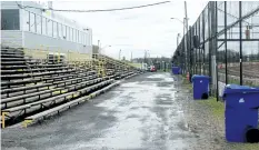  ?? BERND FRANKE/POSTMEDIA NEWS ?? Higher-than-normal rainfall has left the ground in front of the Merrittvil­le Speedway soaked and factored in the Thorold track’s decision to cancel Saturday night’s racing program.