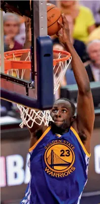  ?? AFP ?? Draymond Green of Golden State Warriors dunks against Cleveland Cavaliers in the fourth quarter during Game Four of the 2015 NBA Finals on Thursday. —