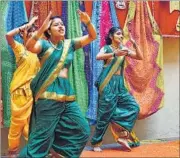  ?? BACHCHAN KUMAR ?? Girls decked in traditiona­l Maharashtr­ian costumes, perform Lavni, a folk dance, on Saturday.