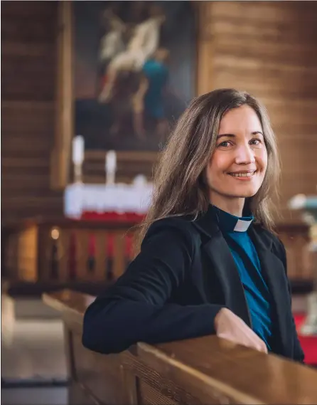  ?? ?? SOGNEPREST: Julie Schjøth-Jovik er sogneprest i Nordreisa kirke. Hun skrev seg inn i historien, både som den førs Troms.
