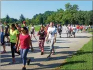  ?? BILL RETTEW JR. — DIGITAL FIRST MEDIA ?? About 250 walkers turned out to remember 18-year-old road rage victim Bianca Roberson.