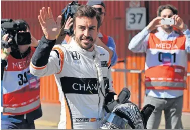  ??  ?? SEÑALADO. La decisión de Alonso de correr la Indy 500 y no ir a Mónaco ha generado múltiples reacciones.