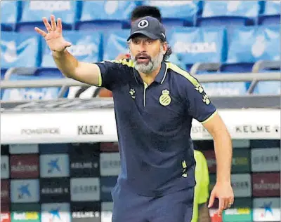  ?? REUTERS / ALBERT GEA ?? Rufete gesticula en el partido disputado ante el Madrid en Cornellà.