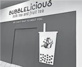  ?? ED SEMMLER/SOUTH BEND TRIBUNE ?? A Bubblelici­ous is coming to the food court at UP Mall.