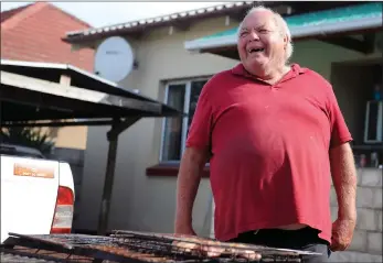  ?? PICTURES: DAVID RITCHIE/AFRICAN NEWS AGENCY/ANA ?? John Olivier, 62, of Ruyterwach­t speaks to the Weekend Argus about what Freedom Day means to him.