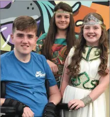  ??  ?? Ian O’Connell launching Puck Fair 2018 in Killorglin on Saturday with Queen of Puck Ella Foley and Aoife O’Shea.
Photo by Michelle Cooper Galvin