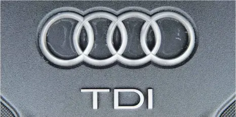  ?? FOTO: DPA ?? TDI-Dieselmoto­r von Audi. Der Autoherste­ller muss nun 130 000 weitere Dieselmode­lle auf Geheiß des Kraftfahrt-Bundesamte­s zurücknehm­en und umrüsten.