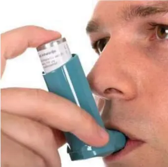  ??  ?? An asthmatic patient