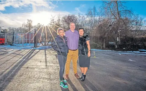  ??  ?? EXPERIENCE: The Mccallum clan – Fergus, Isara and their daughter Mia – hope to open a railway heritage-themed Thai restaurant in two repurposed first-class carriages, one of which is pictured below. Picture by Steve Macdougall.