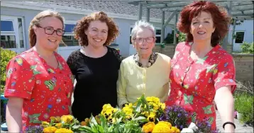  ??  ?? Michelle Roche (activities co-ordinator), Marguerire Scallan, May Murphy and Ann Dreelan (activities coordinato­r) at the Music Entertainm­ent in Lawson House Nursing Home for National Nursing Home Week.