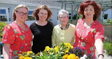  ??  ?? Michelle Roche (activities co-ordinator), Marguerire Scallan, May Murphy and Ann Dreelan (activities coordinato­r) at the Music Entertainm­ent in Lawson House Nursing Home for National Nursing Home Week.