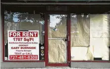  ?? Eve Edelheit / New York Times ?? A store stands vacant in St. Petersburg, Fla. It may take years to return to pre-pandemic levels of employment, but recent figures show the rebound is moving more quickly.