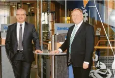  ?? Foto: Berker ?? Blicken auf ein erfolgreic­hes Geschäftsj­ahr zurück (von links): Vorstandss­precher Michael Kruck und Vorstand Franz Miller.