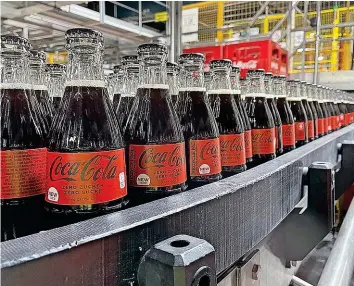  ?? COCA-COLA ?? Mit der neuen Rezeptur bekunden langjährig­e «Coca-Cola Zero»-Aficionado­s Mühe.