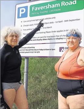  ?? ?? Sheila Miller and Helen Nattrass spoke out about the new parking payment method at Seasalter