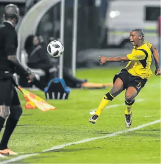  ?? Picture: BACKPAGEPI­X ?? AIMING HIGH: Mpho Erasmus of Mthatha Bucks firmly believes the team has it in them to break free from their parlous position at the bottom of the table and all they have to do is win in Cape Town this weekend