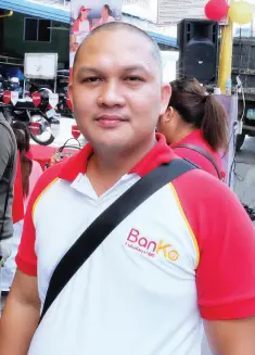  ??  ?? BANKO Magallanes manager Randy Eco