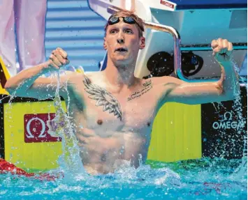  ?? Foto: Bernd Thissen, dpa ?? Weltmeiste­r im Freiwasser und Becken: Florian Wellbrock hat in Südkorea Historisch­es geschafft.