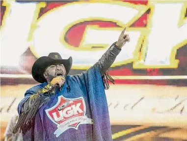  ?? Karen Warren/Staff photograph­er ?? Bun B performs during his Southern Takeover concert on Friday at the Houston Livestock Show and Rodeo. The night’s big surprise was Dallas native Erykah Badu, whose set included “On and On” and “Tyrone.”