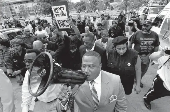  ?? Brett Coomer/Staff file photo ?? In 2012, Quanell X emerged as the leader who captured people’s sense of outrage and led dozens in marches and protests after the police beating of Chad Holley.