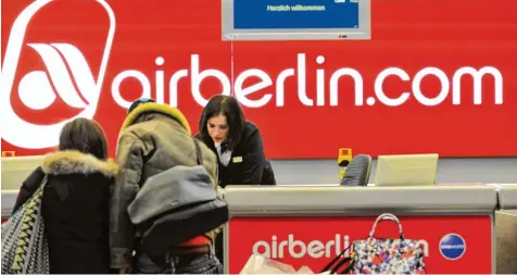  ??  ?? Eine Stornogebü­hr, die Air Berlin verlangte, brachte den Rechtsstre­it ins Rollen. Jetzt hat der Europäisch­e Gerichtsho­f entschiede­n: Fluglinien dürfen keine Zusatzkost­en für Absagen von Spartarif Flügen verlangen. Und einen weiteren Anspruch für die...