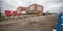  ?? BOB TYMCZYSZYN ?? Constructi­on has begun at 636 King Street on one of two new fire stations in Welland.