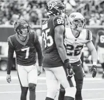  ?? ?? Texans kicker Ka’imi Fairbairn (7) struggled in his return from injured reserve, missing PATs after the first two touchdowns.