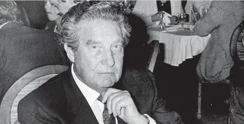  ??  ?? Archivos de Octavio Paz fueron adquiridos por la Universida­d de Princeton.