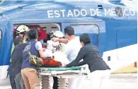  ?? ?? Gobiernos del EdoMex y Guanajuato trabajan en conjunto para el traslado terrestre y aéreo de personas lesionadas en accidente en Malinalco.