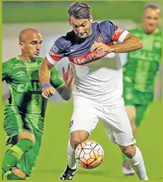  ??  ?? CAUTERUCCI­O. Con Blandi y Belluschi, es el goleador del equipo.