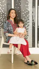 ??  ?? Kristel Yulo and daughter Siena