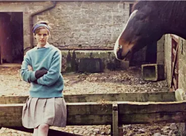  ??  ?? Emma Tennant at her home in Roxburghsh­ire, Scotland, where she still lives