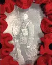  ??  ?? WWI soldier in a poppy frame