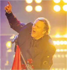  ?? FOTO: DPA ?? Meat Loaf, hier bei einem Auftritt in der ZDF-Show „Wetten, dass..?“in Friedrichs­hafen 2011.