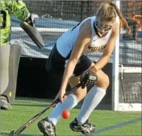  ?? For Montgomery Media / ADRIANNA HOFF ?? Wissahicko­n’s Angela Virtu tries to control the ball in front of her goal during Wednesday’s District One Class AAA playoff game against Owen J. Roberts.