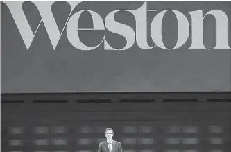  ?? NATHAN DENETTE THE CANADIAN PRESS FILE PHOTO ?? Galen Weston, chair and CEO of George Weston Ltd. speaks at the company’s annual general meeting in 2016. The company recently raised its dividend as it reported a first-quarter profit of $180 million.