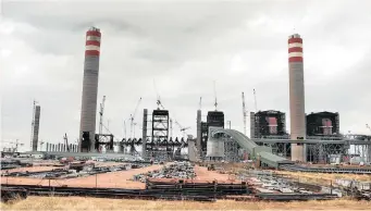  ?? | SIMPHIWE MBOKAZI African News Agency (ANA) ?? MEDUPI power station has only three of its six units functionin­g – sort of.