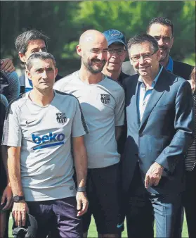  ?? FOTO: PEP MORATA ?? Valverde y Bartomeu, en la foto con Fran Sánchez, tienen alguna discrepanc­ia