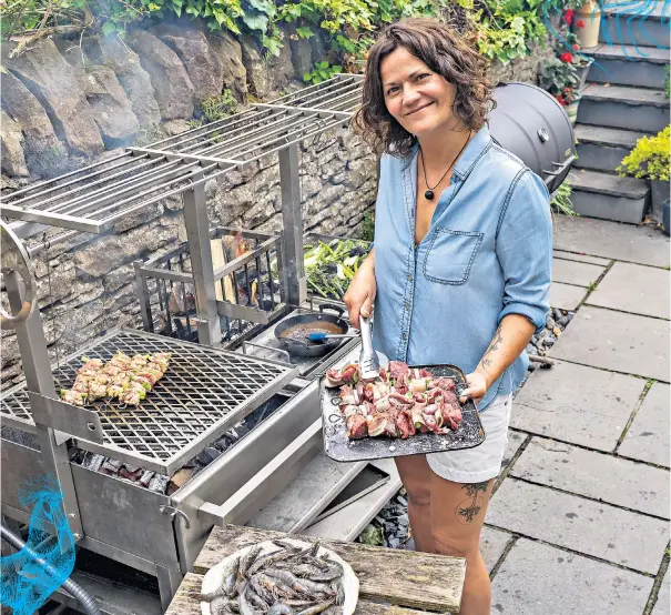 ??  ?? g Genevieve Taylor runs a weekly Instagram Live Q&A about all things barbecue via @GenevieveE­ats