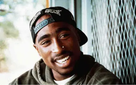  ?? Divulgação ?? O rapper Tupac Shakur (1971-1996) em cena do filme ‘Sem Medo no Coração’, de 1993, em que interpreto­u o carteiro Lucky