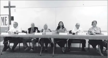  ?? Buy this photo at YumaSun.com PHOTO BY MARA KNAUB/YUMA SUN ?? YUMA CITY COUNCIL CANDIDATES (from left) Gregory Counts, Gary Knight, Leslie McClendon, Kristina Rojas-McNair, Ken Rosevear and Karen Watts take a break during a candidate forum sponsored by the Colorado River Tea Party Thursday night.