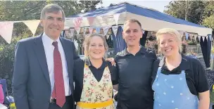  ??  ?? David Rutley MP visits the Sutton Makers, Movers and Shakers Market