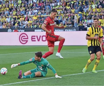  ?? IMAGO ?? BVB- und Natigoalie Gregor Kobel zeigte sich gegen Leverkusen in Bestform.