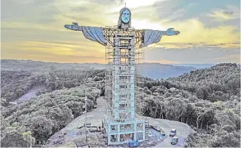  ?? — AFP photo ?? View of tht statue being built in Encantado, Rio Grande do Sul state, Brazil.